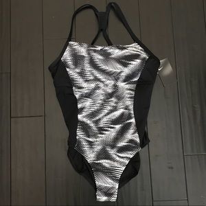 Nike One Piece Racerback Black/White